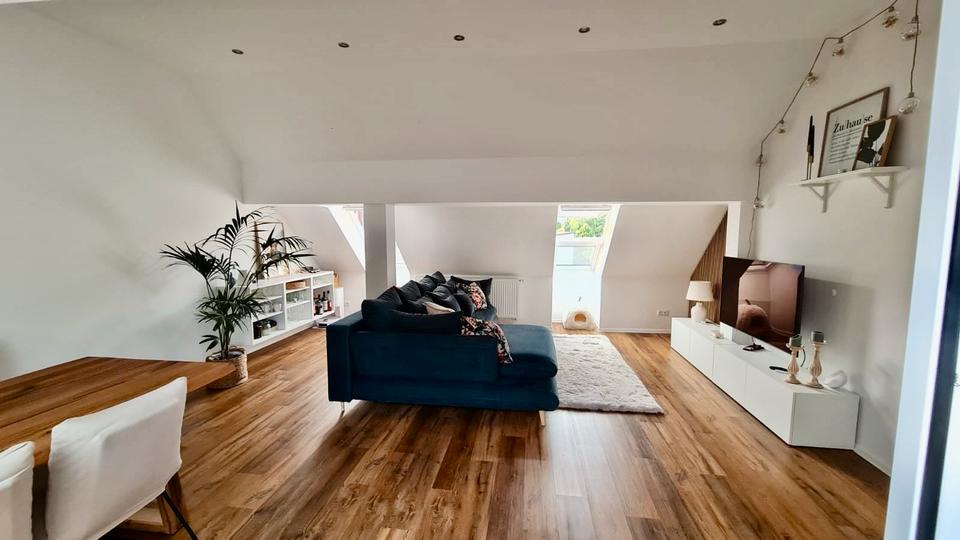 Dachgeschoßwohnung Königslutter am Elm - 3 Zimmer, 93 m&sup2;, 950&euro; | Angebot:24743439