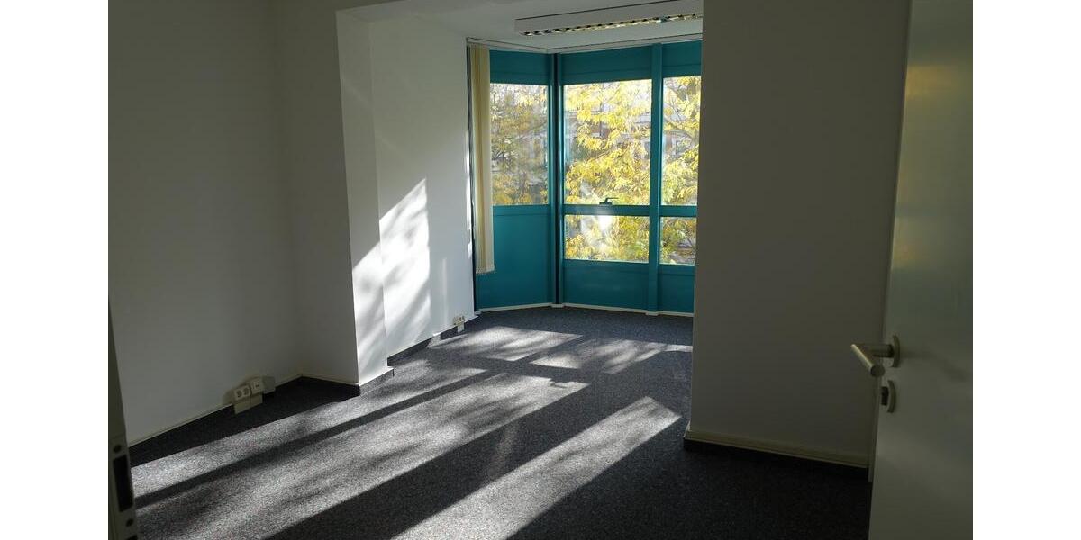 Ihr neues Büro in der Hegelstraße zimmer