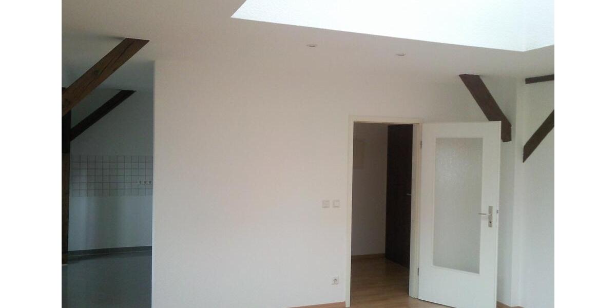 Dachgeschoßwohnung Bernburg (Saale) - 2 Zimmer, 63 m&sup2;, 410&euro; | Angebot:25715837