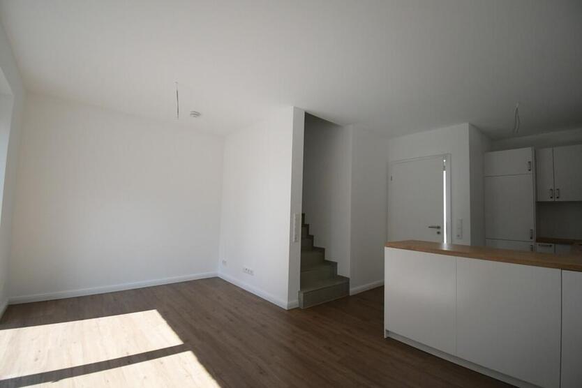 6545 - Nachhaltiger Neubau mit Terrasse und Einbauküche – Reihenhaus im Marschwegviertel!