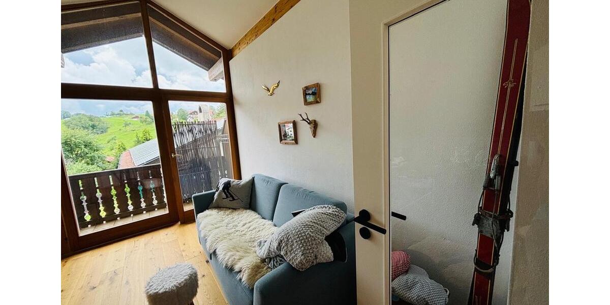 Dachgeschoßwohnung Siegsdorf - 3 Zimmer, 68 m&sup2;, 1.440&euro; | Angebot:26285822