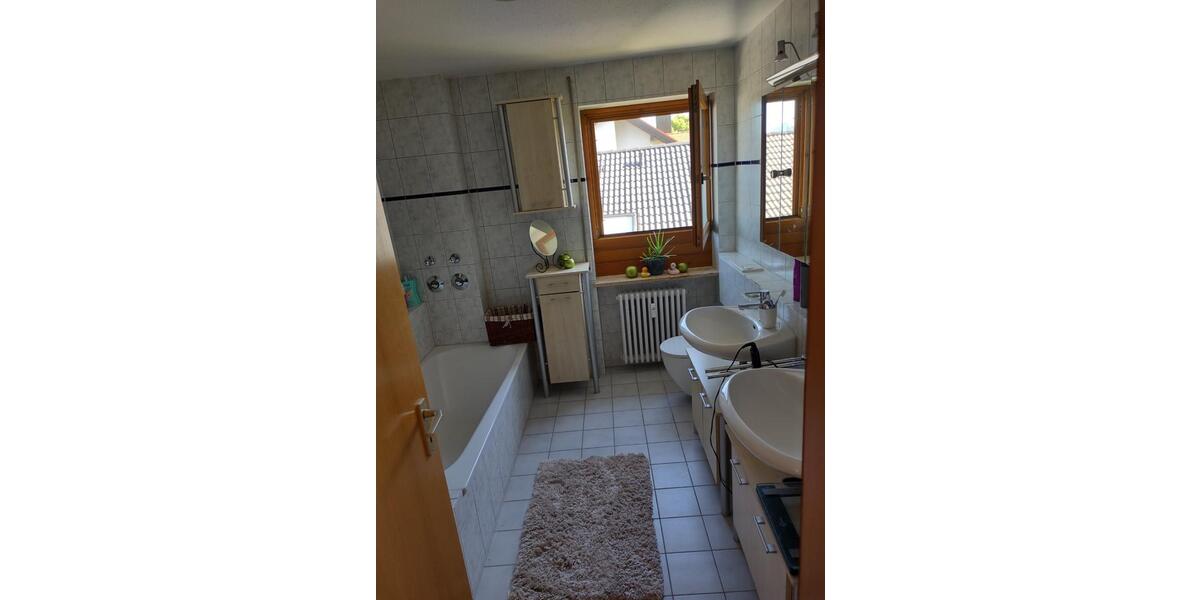 Maisonettenwohnung Rielasingen-Worblingen Worblingen - 4.5 Zimmer, 117 m&sup2;, 1.350&euro; | Angebot:25898456