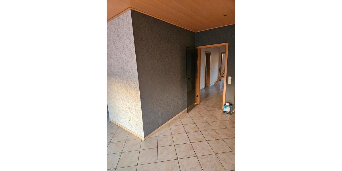 Dachgeschoßwohnung Niederaula - 4 Zimmer, 107 m&sup2;, 950&euro; | Angebot:26065932