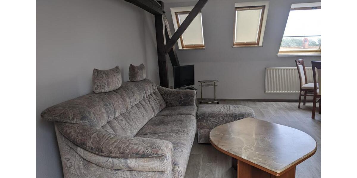 Dachgeschoßwohnung Nienburg (Saale) - 1 Zimmer, 35 m&sup2;, 210&euro; | Angebot:24456793