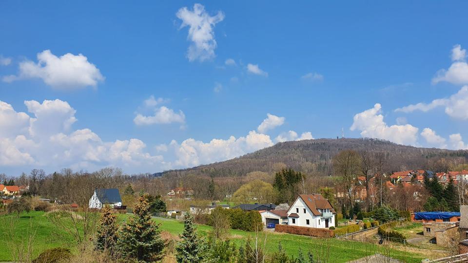 Helle 3 Raum Wohnung mit Garten, Balkon und Stellplatz