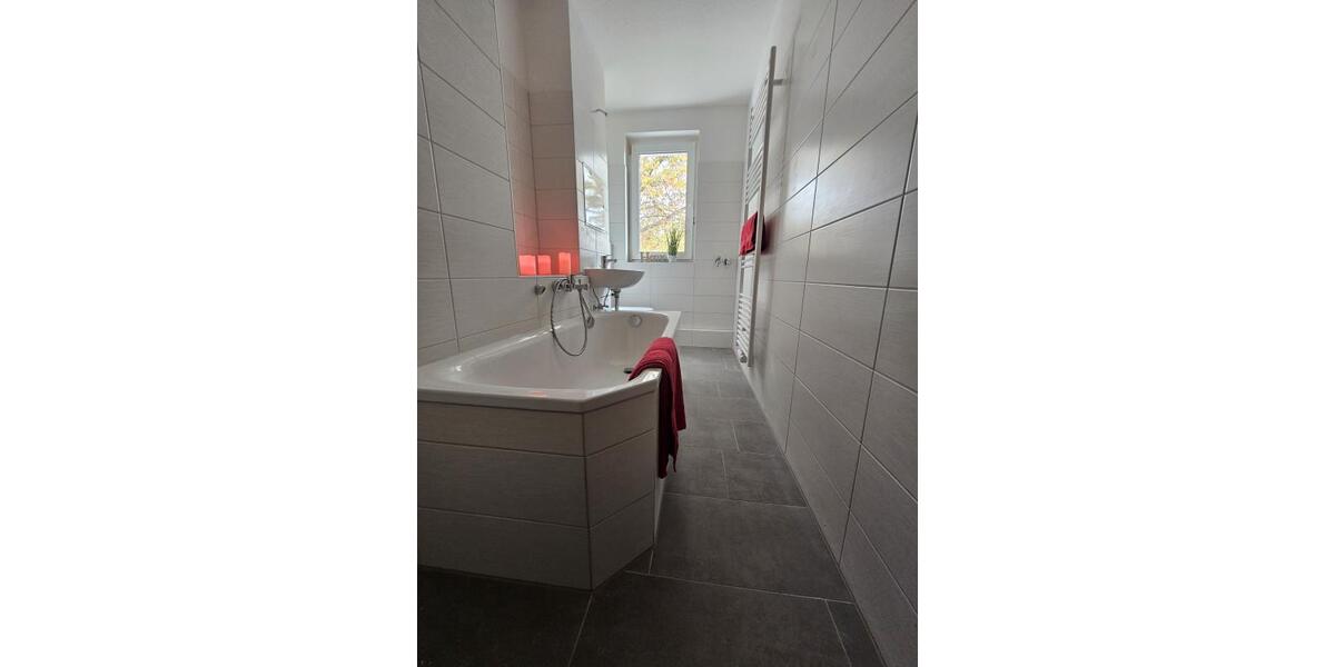 Etagenwohnung Braunsbedra - 1 Zimmer, 31 m&sup2;, 218&euro; | Angebot:25102100