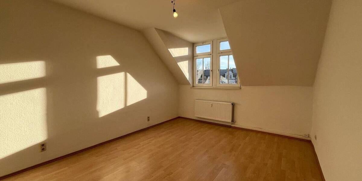 Etagenwohnung Chemnitz Zentrum - 3 Zimmer, 90 m&sup2;, 531&euro; | Angebot:26319676