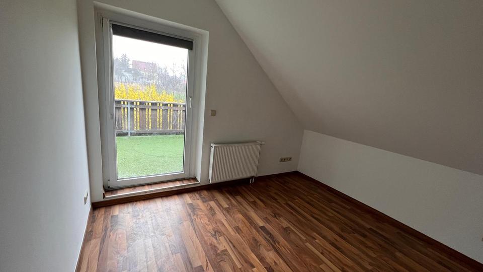 Großzügiges Einfamilienhaus mieten Siebenlehn mit Einliegerwohnung in Alleinlage 7 zimmer