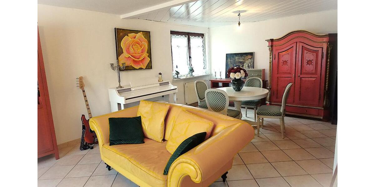 Doppelhaushälfte Wilhelmshaven - 2 Zimmer, 87 m&sup2;, 700&euro; | Angebot:25965607