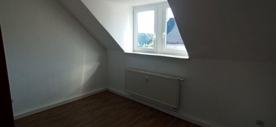 Etagenwohnung Geringswalde - 4 Zimmer, 88 m&sup2;, 520&euro; | Angebot:26508544
