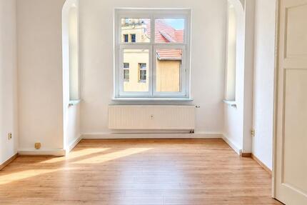 Wohnung Zeitz - 4 Zimmer, 107 m&sup2;, 625&euro; | Angebot:27617840