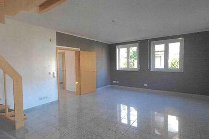 gepflegte 4 Zimmer Maisonette Wohnung teilmöbl. OT Burgkunstadt 4 zimmer