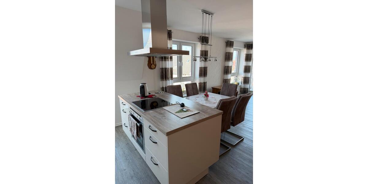 Etagenwohnung Aurich - 2 Zimmer, 74 m&sup2;, 900&euro; | Angebot:26041116