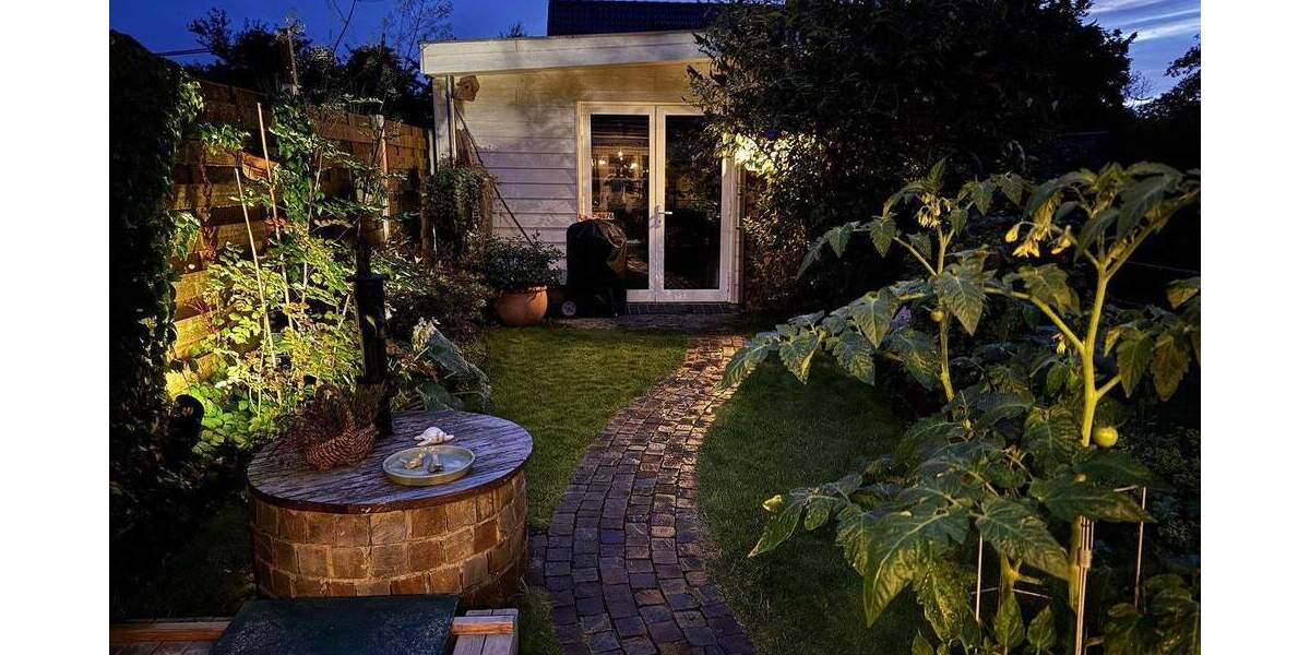 Reihenmittelhaus Hamburg Hausbruch - 5 Zimmer, 100 m&sup2;, 2.200&euro; | Angebot:24763303