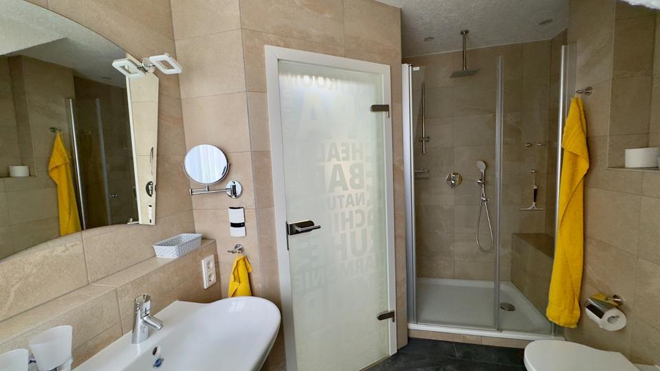 Wohnen auf Zeit Bonn Beuel-Mitte - 2.5 Zimmer, 79 m&sup2;, 1.950&euro; | Angebot:25162270