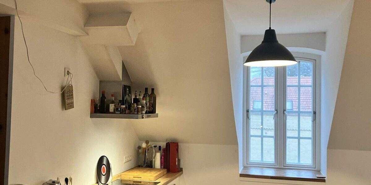 Etagenwohnung Schleswig Lollfuß - 2 Zimmer, 81 m&sup2;, 820&euro; | Angebot:24683783