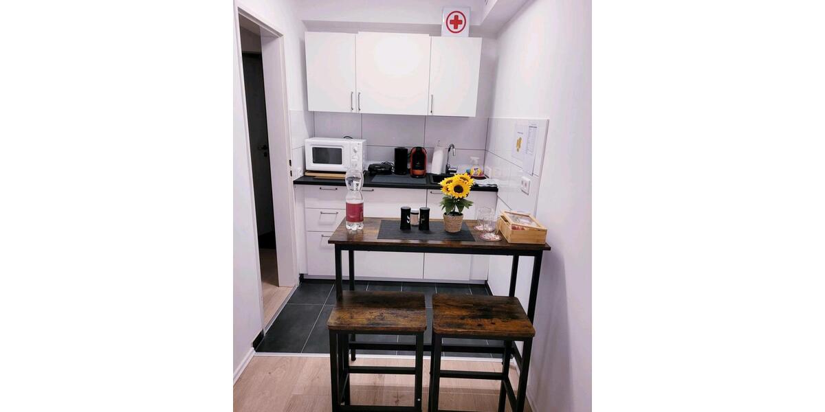 Wohnen auf Zeit Düsseldorf Stadtbezirk 5 - 1 Zimmer, 36 m&sup2;, 69&euro; | Angebot:24669576