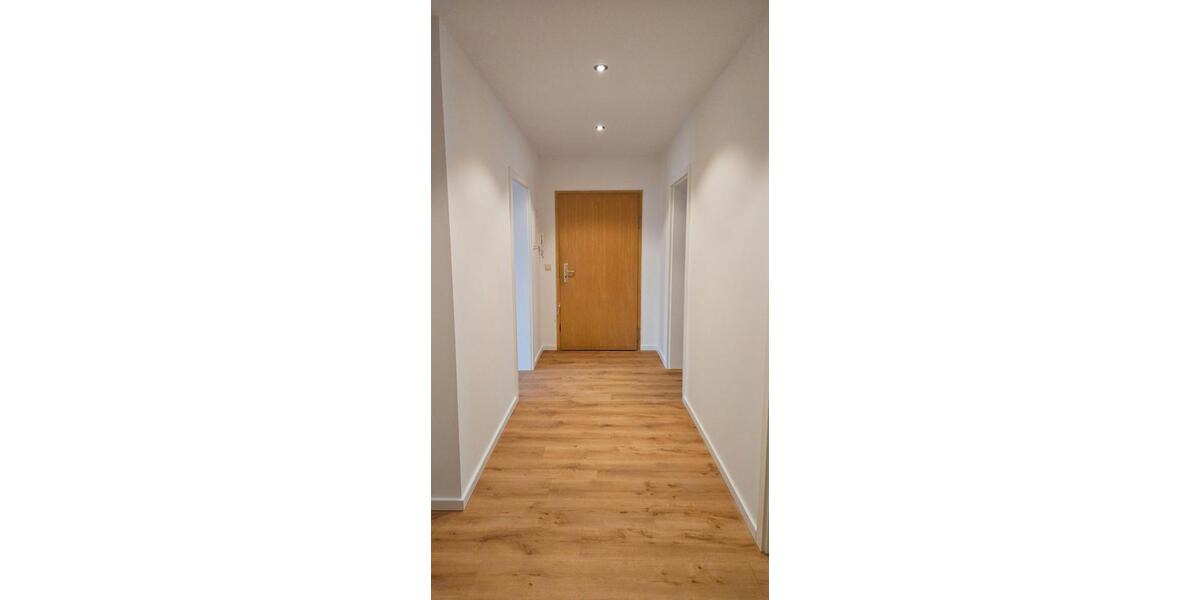 Dachgeschoßwohnung Schwerin Altstadt - 2 Zimmer, 70 m&sup2;, 490&euro; | Angebot:26698374
