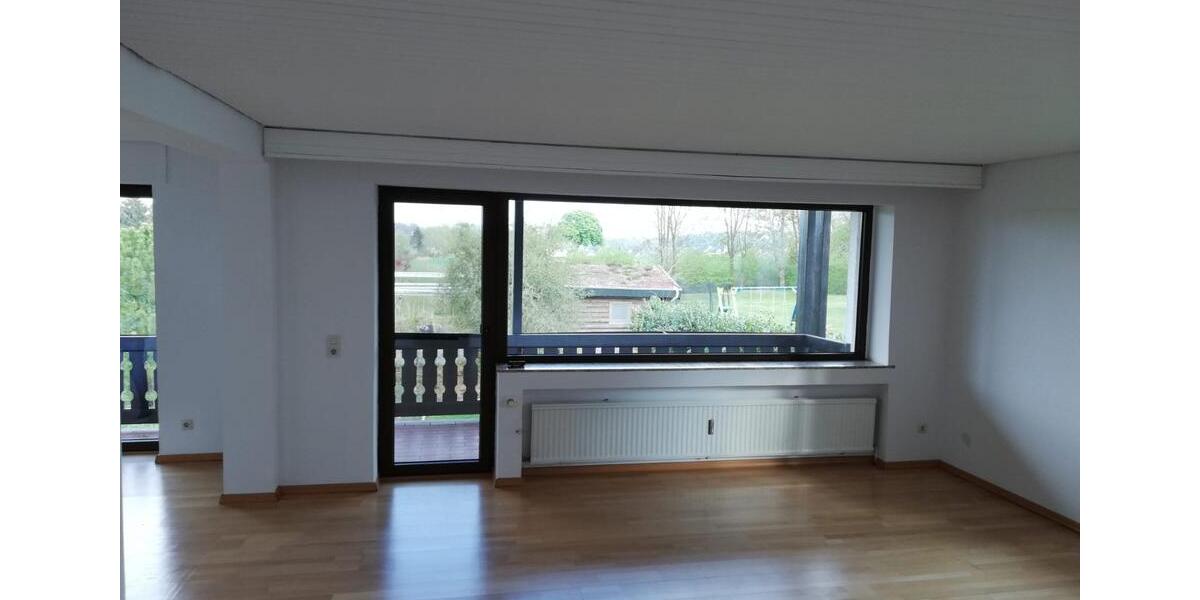 Erdgeschoßwohnung Dierdorf - 4 Zimmer, 120 m&sup2;, 960&euro; | Angebot:25755107