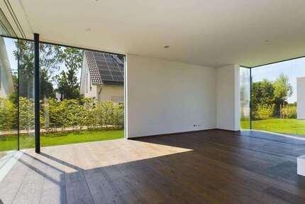 Haus München Bogenhausen - 7 Zimmer, 269 m&sup2;, 9.500&euro; | Angebot:26134306