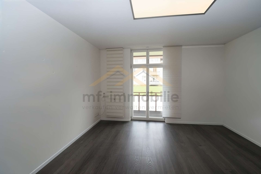 großzügige Erdgeschoßwohnung 2 Zimmer 84m² mit Einbauküche