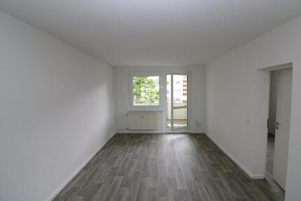 We are family - große 4RW mit Balkon zimmer