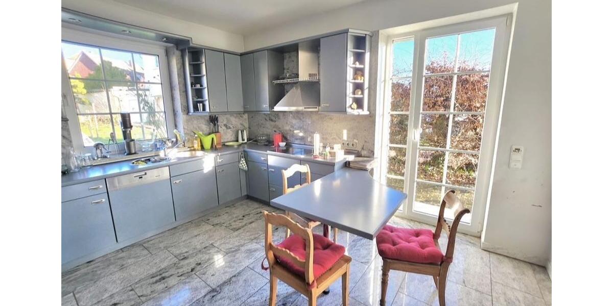 Einfamilienhaus Rinteln - 5 Zimmer, 168 m&sup2;, 1.750&euro; | Angebot:25075651