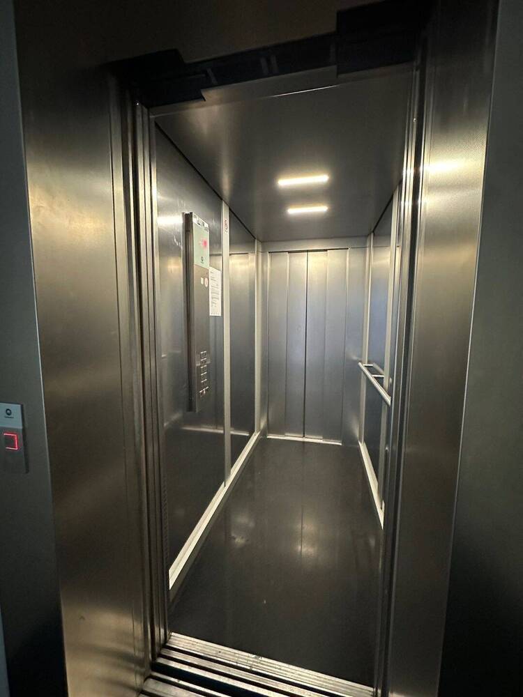 **MODERNISIERTE 3 Zimmer Wohnung MIT BALKON UND NEUEM WANNENBAD**
