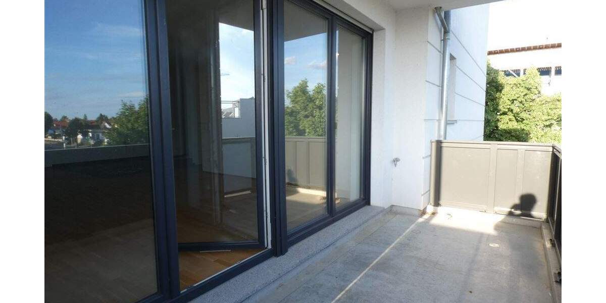 Etagenwohnung Zwenkau - 3 Zimmer, 108 m&sup2;, 1.499&euro; | Angebot:25736432