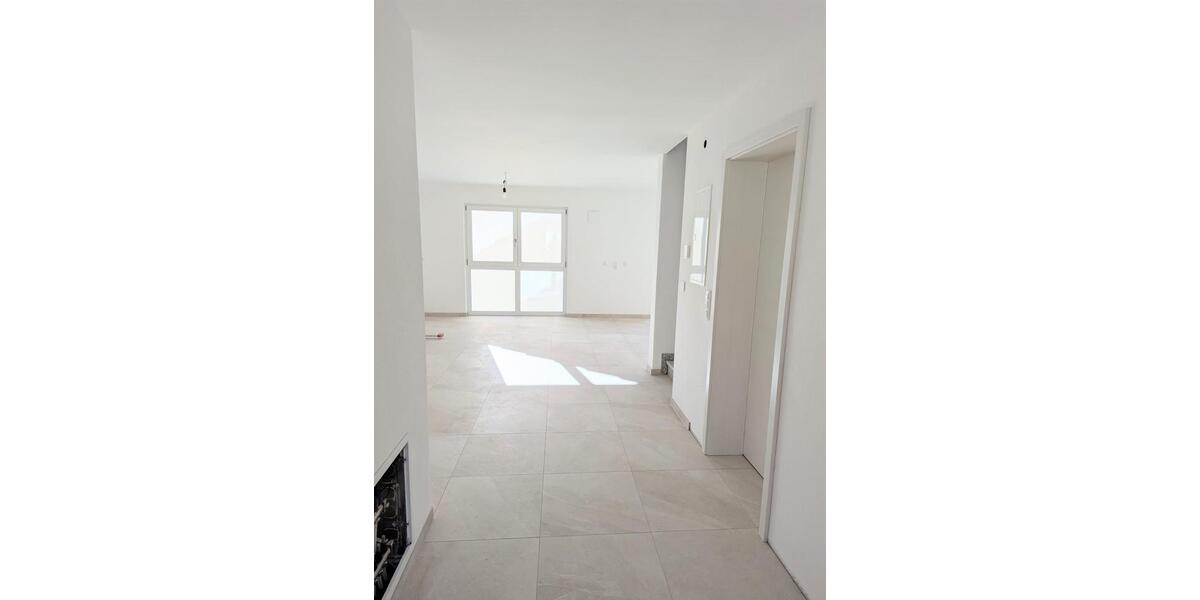 Etagenwohnung Pfarrkirchen - 3 Zimmer, 110 m&sup2;, 880&euro; | Angebot:24876208