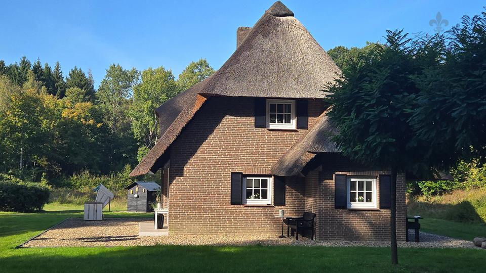 Reetdachtraum-voll möblierte nähe Golfplatz Hittfeld -Helmstorf 3 zimmer