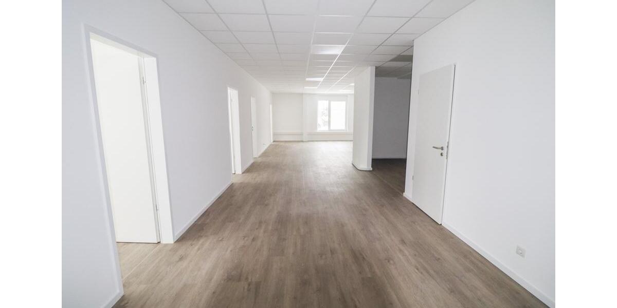 Gewerbeobjekt Oldenburg Kreyenbrück - 2.070&euro; | Angebot:24866799