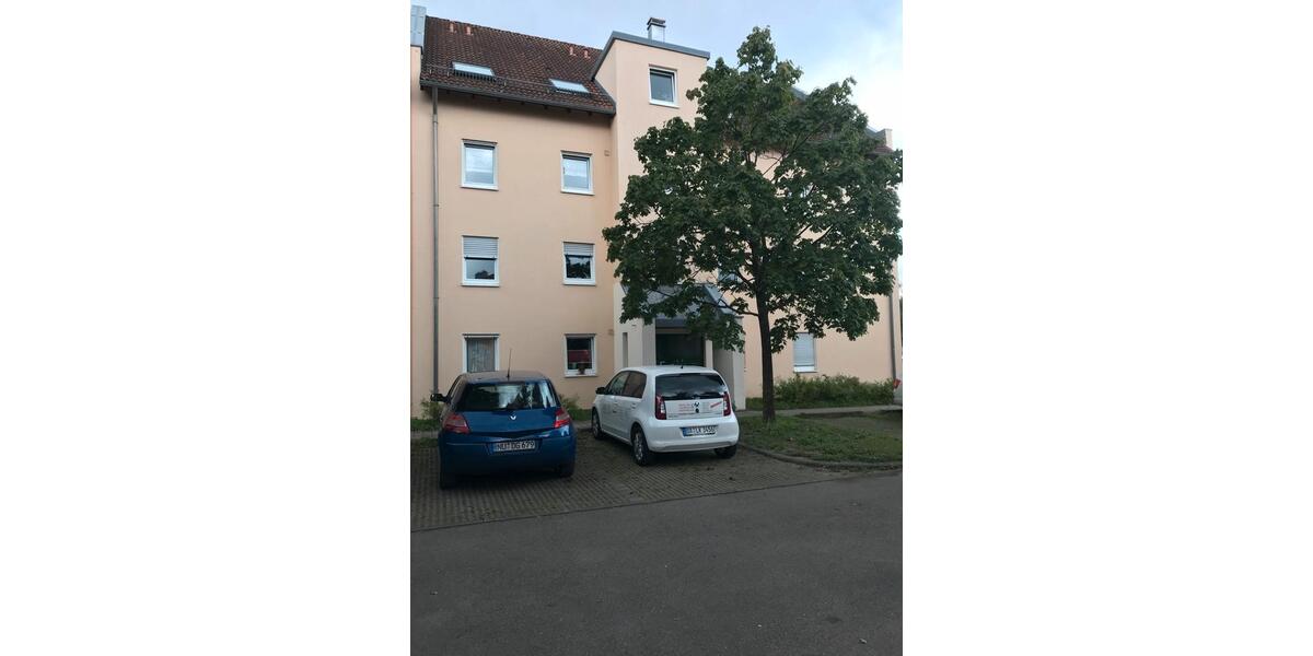 Etagenwohnung Neu-Ulm Ludwigsfeld - 3 Zimmer, 86 m&sup2;, 1.000&euro; | Angebot:24728288