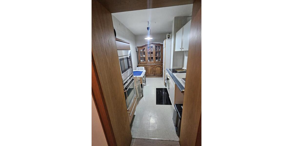 Erdgeschoßwohnung Holzkirchen - 5 Zimmer, 175 m&sup2;, 550&euro; | Angebot:25977286