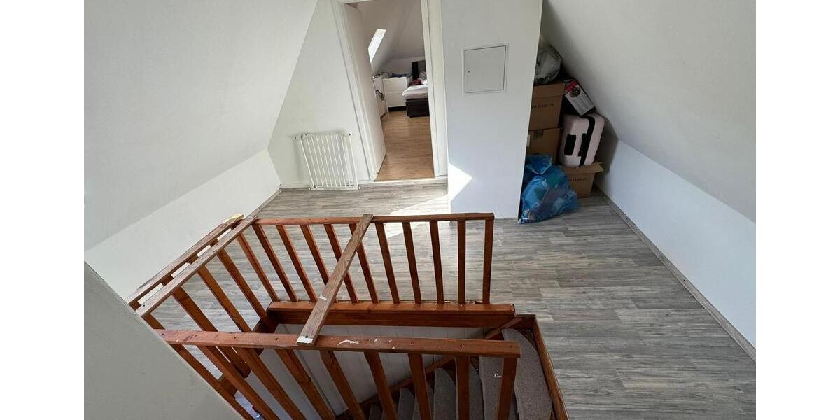 Dachgeschoßwohnung Steinwiesen - 3 Zimmer, 140 m&sup2;, 650&euro; | Angebot:26145535