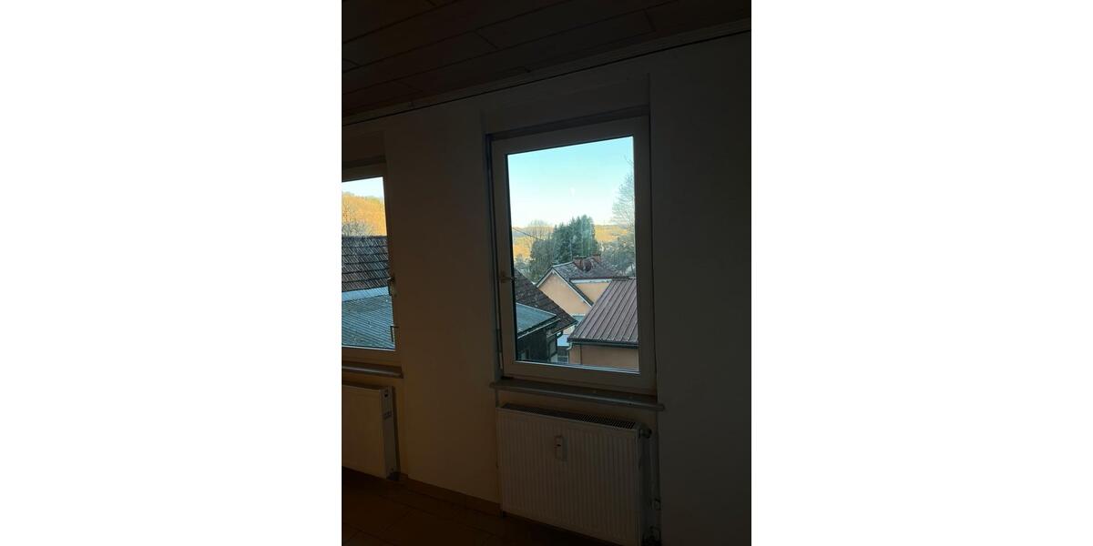 Dachgeschoßwohnung Bitburg - 3 Zimmer, 70 m&sup2;, 550&euro; | Angebot:25440233