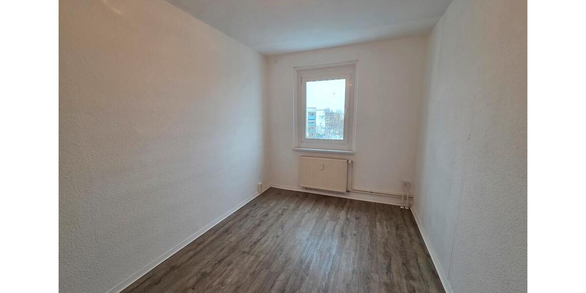 Etagenwohnung Brandenburg an der Havel Görden - 4 Zimmer, 81 m&sup2;, 758&euro; | Angebot:26266121
