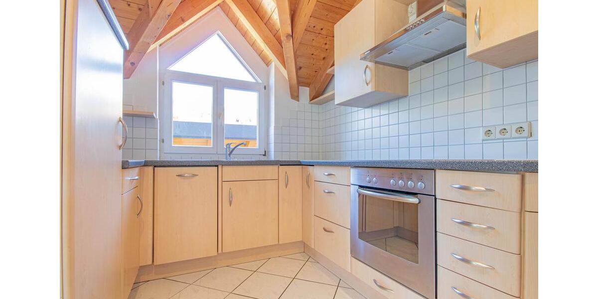 Dachgeschoßwohnung Waldshut-Tiengen Tiengen - 4.5 Zimmer, 110 m&sup2;, 750&euro; | Angebot:26630278