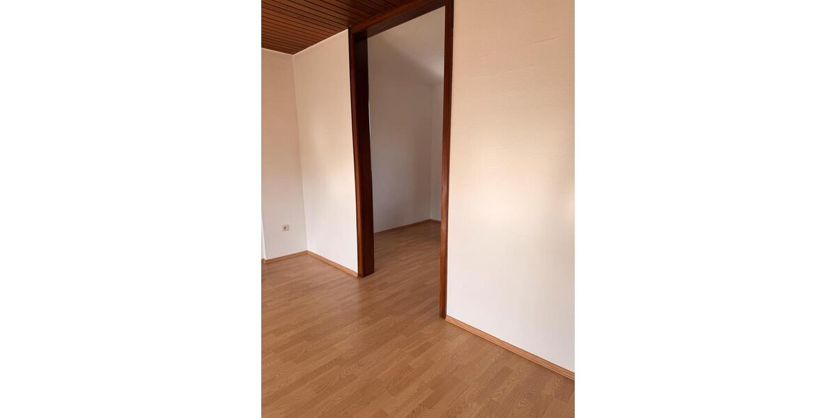 Etagenwohnung Fritzlar - 2.5 Zimmer, 75 m&sup2;, 550&euro; | Angebot:25947872