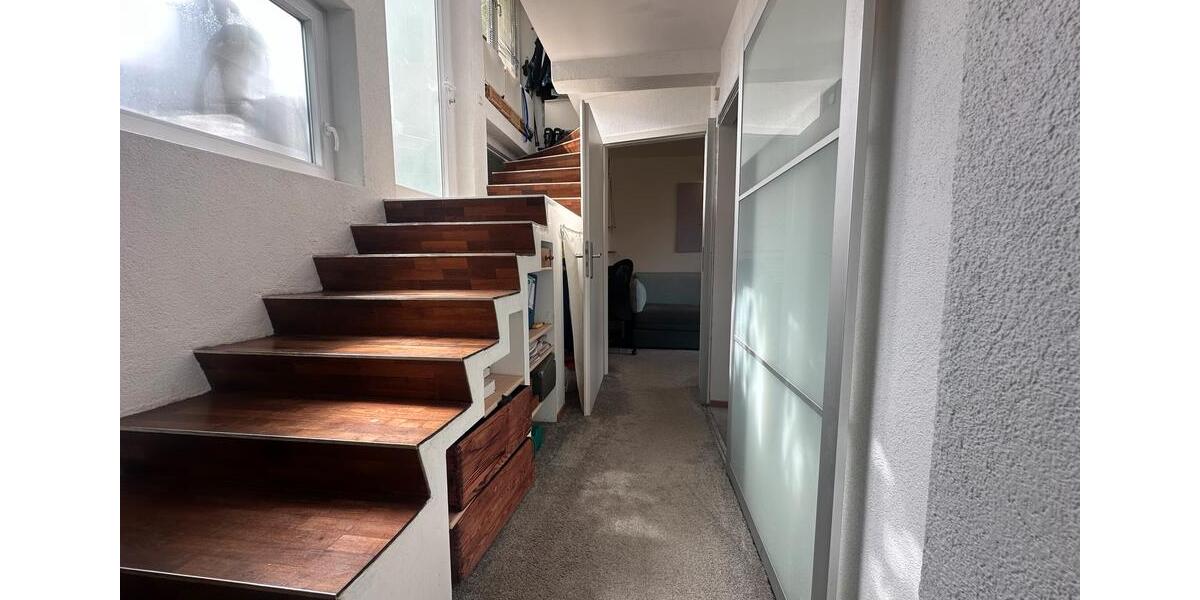 Maisonettenwohnung Stuttgart Vaihingen - 5 Zimmer, 140 m&sup2;, 2.150&euro; | Angebot:26548944