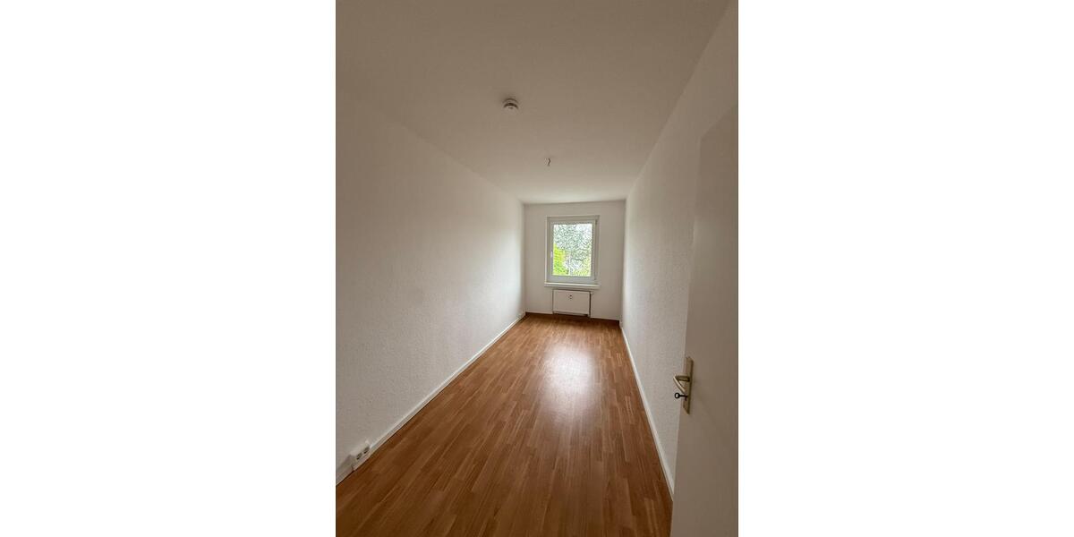 Etagenwohnung Borna - 3 Zimmer, 58 m&sup2;, 350&euro; | Angebot:26490312