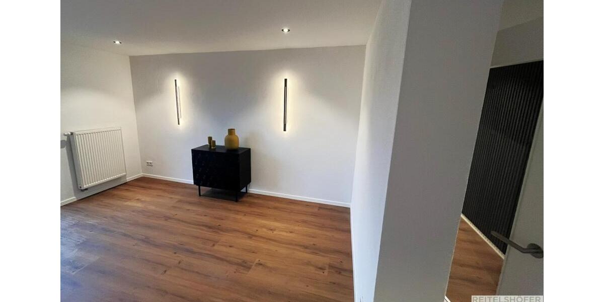 Erdgeschoßwohnung Wolframs-Eschenbach Eschenbach - 4 Zimmer, 130 m&sup2;, 1.200&euro; | Angebot:25716692