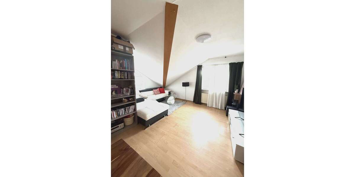 Etagenwohnung Aßlar - 3 Zimmer, 88 m&sup2;, 750&euro; | Angebot:25297776