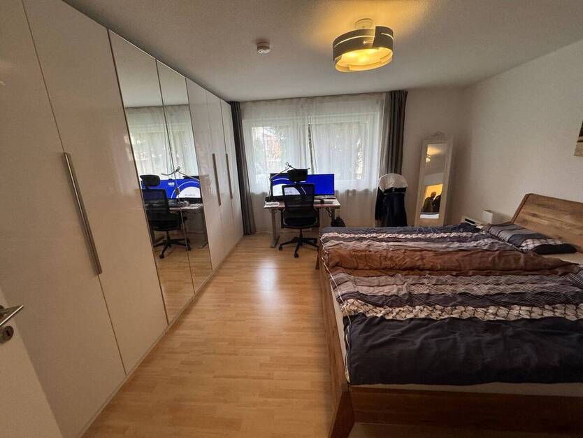 City nahe helle und großzügige 3-Zi-Wohnung mit Balkon in verkehrsberuhigter Lage 3 zimmer