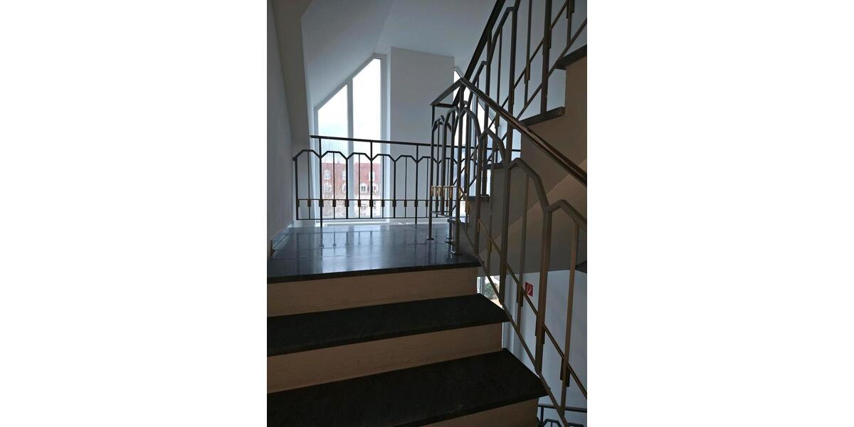 Dachgeschoßwohnung Püttlingen - 2.5 Zimmer, 62 m&sup2;, 780&euro; | Angebot:26050558