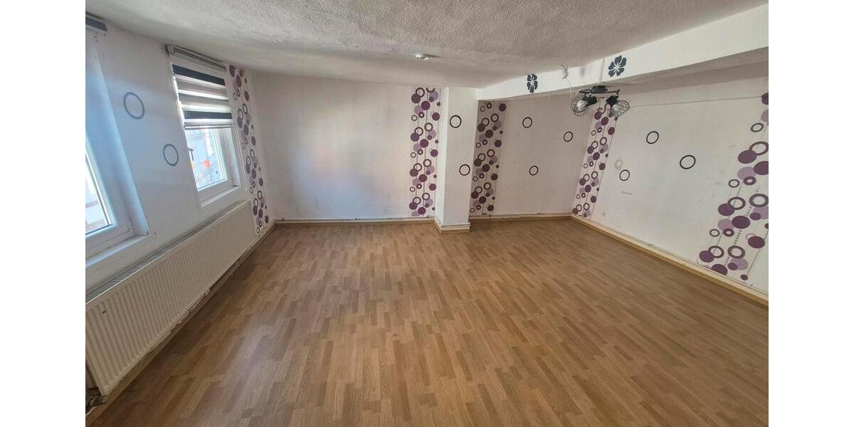 Etagenwohnung Spangenberg - 1 Zimmer, 152 m&sup2;, 950&euro; | Angebot:26385280