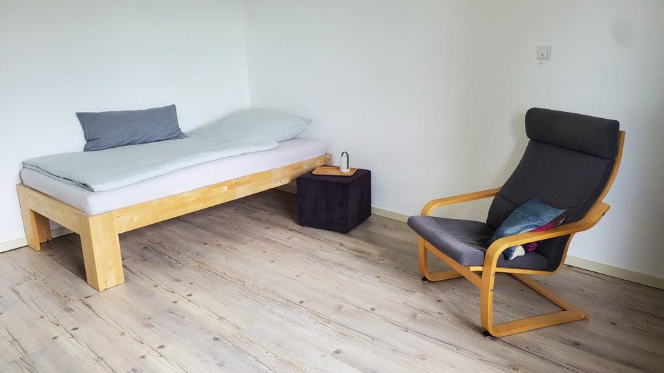 Wohnen auf Zeit Saarbrücken Kieselhumes - 1 Zimmer, 16 m&sup2;, 485&euro; | Angebot:25940971