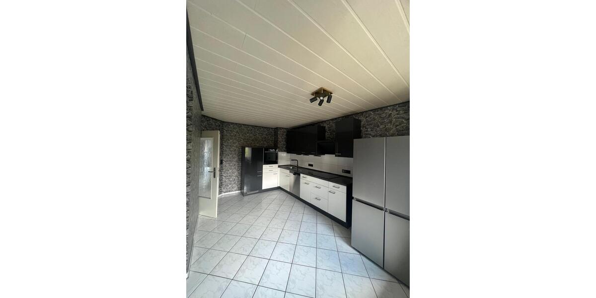 Etagenwohnung Friedberg (Hessen) - 4 Zimmer, 120 m&sup2;, 1.250&euro; | Angebot:26550219