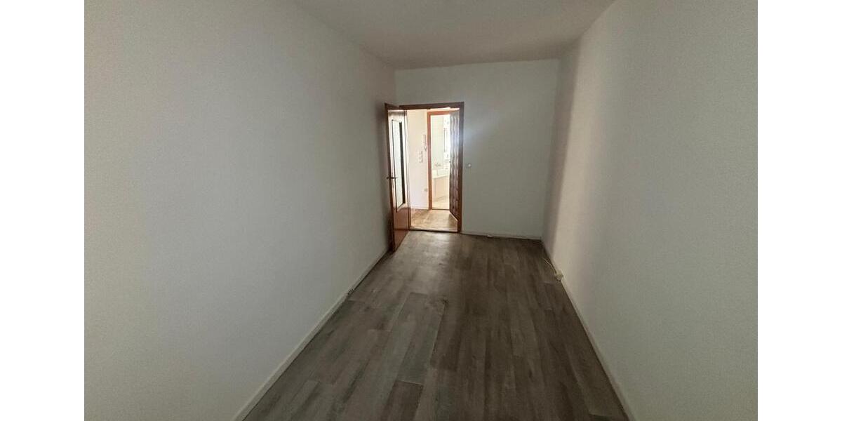 Etagenwohnung Salzwedel - 4 Zimmer, 66 m&sup2;, 328&euro; | Angebot:25841701