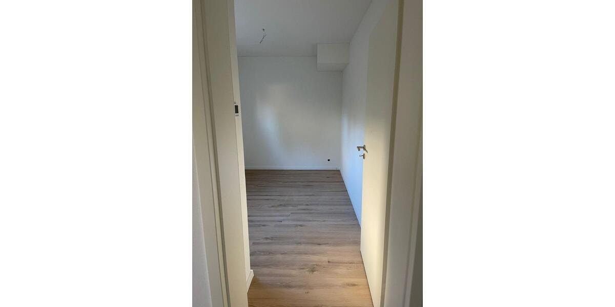 Erdgeschoßwohnung Iserlohn Sümmern - 3 Zimmer, 73 m&sup2;, 990&euro; | Angebot:24294342